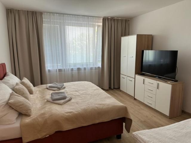 Sunny House Two Apartment Bratislava Luaran gambar